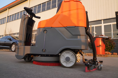 榮事達RS-AD70駕駛式洗地機 榮事達RS-AD70駕駛式洗地機.jpg